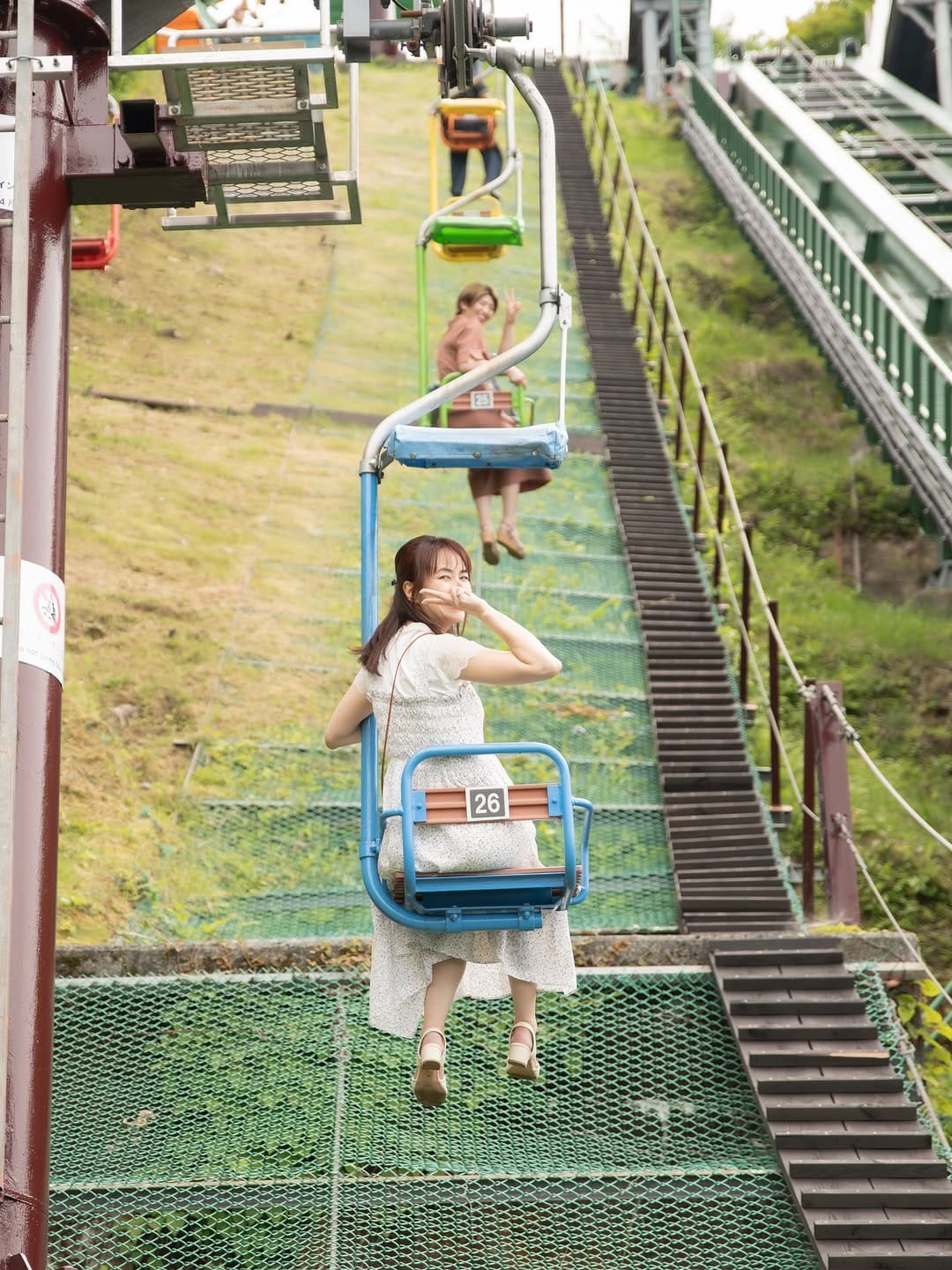 Post 1 by まっちゃん/福井出張カメラマン/福井カメラマン/カップル/ファミリー/お子様/プロフィール写真 on Instagram (carousel)