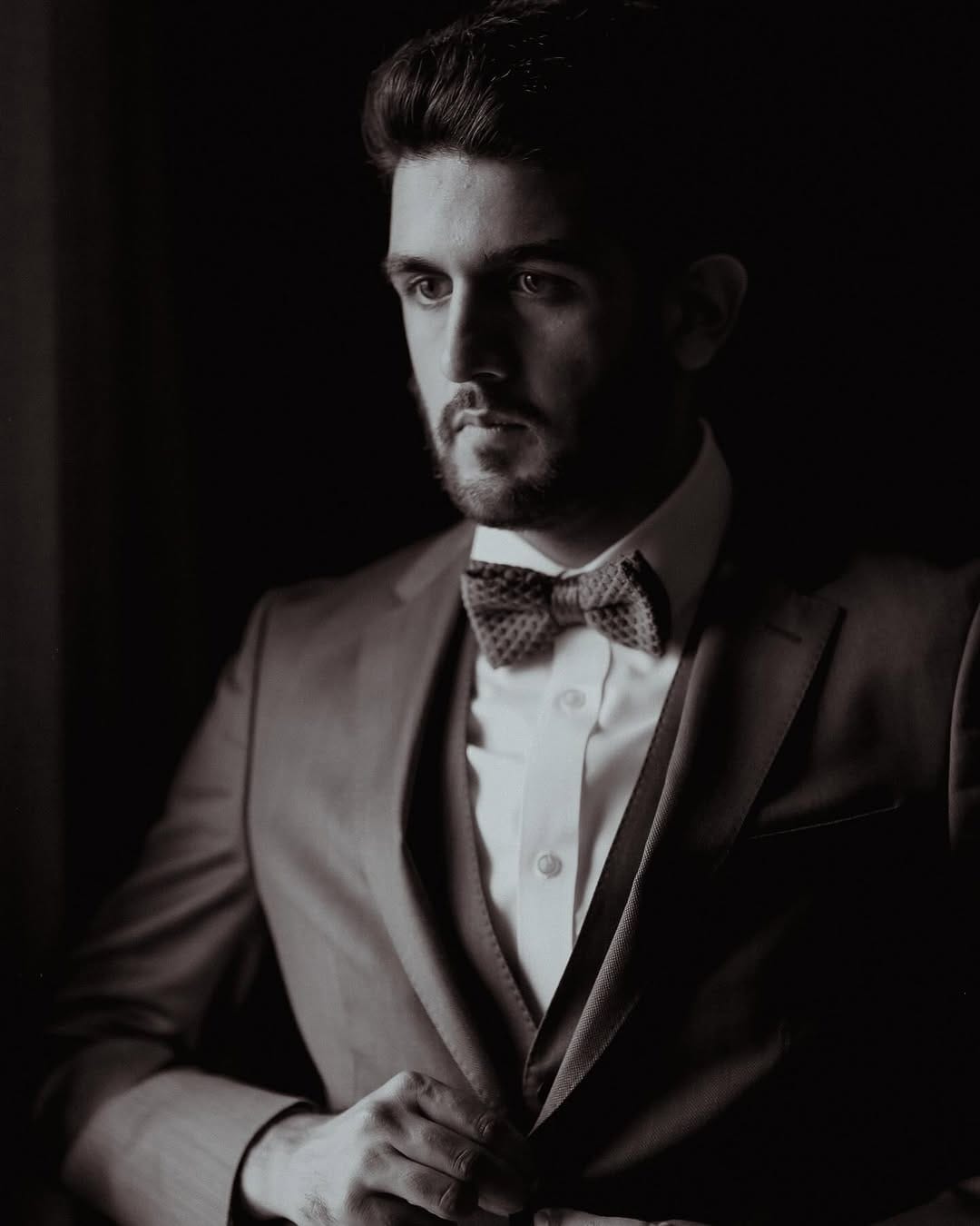 Post 9 by Dubai Wedding Photographer on Instagram (carousel)