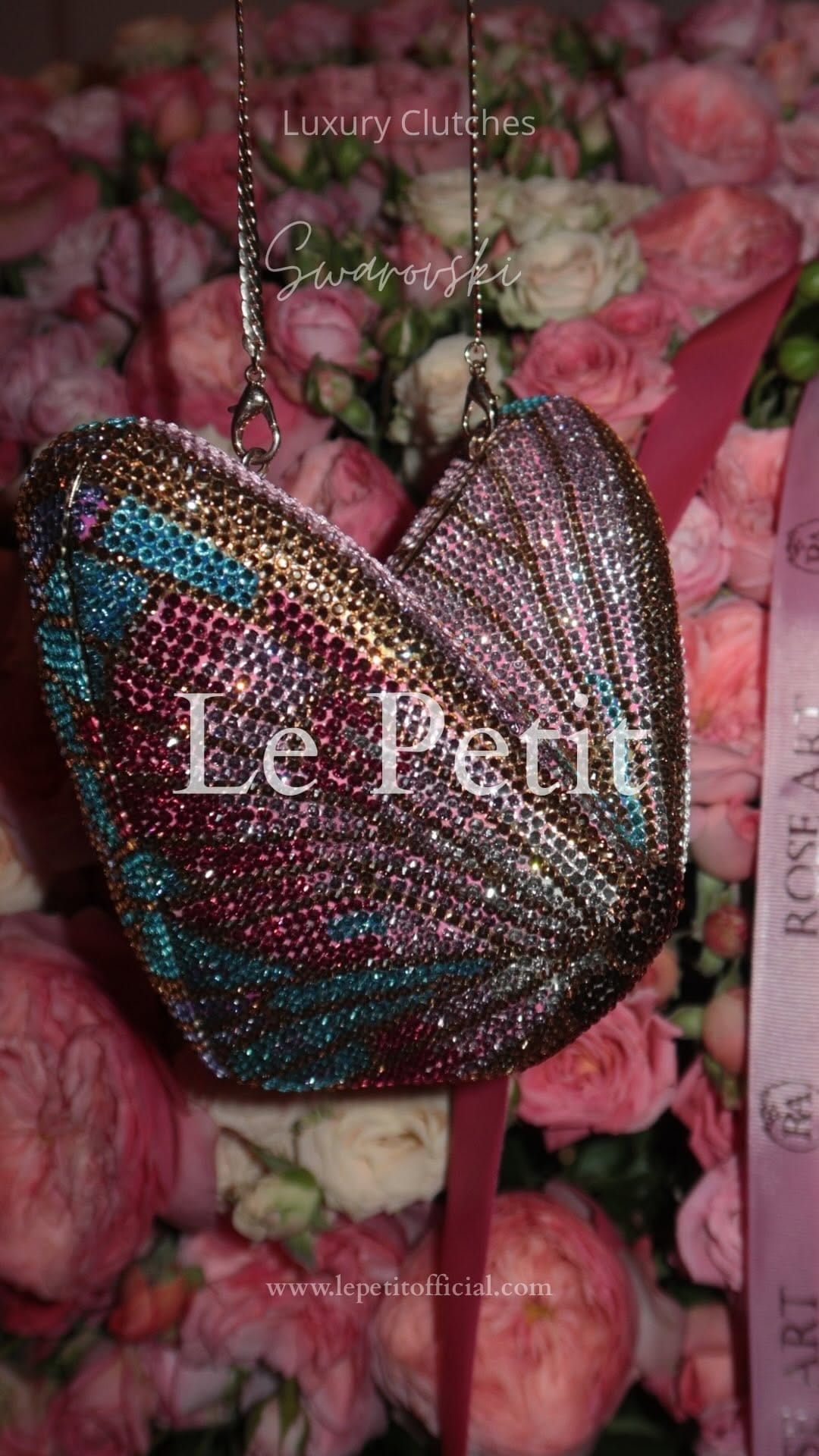 Post 1 by Le Petit | Luxury Evening Bags on Instagram (video)