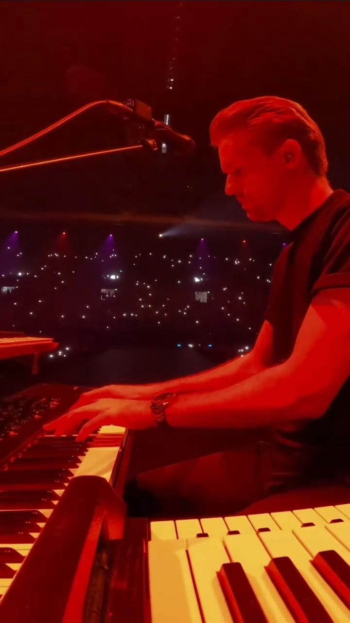 Post 2 by Bart Weijers on Instagram (video)