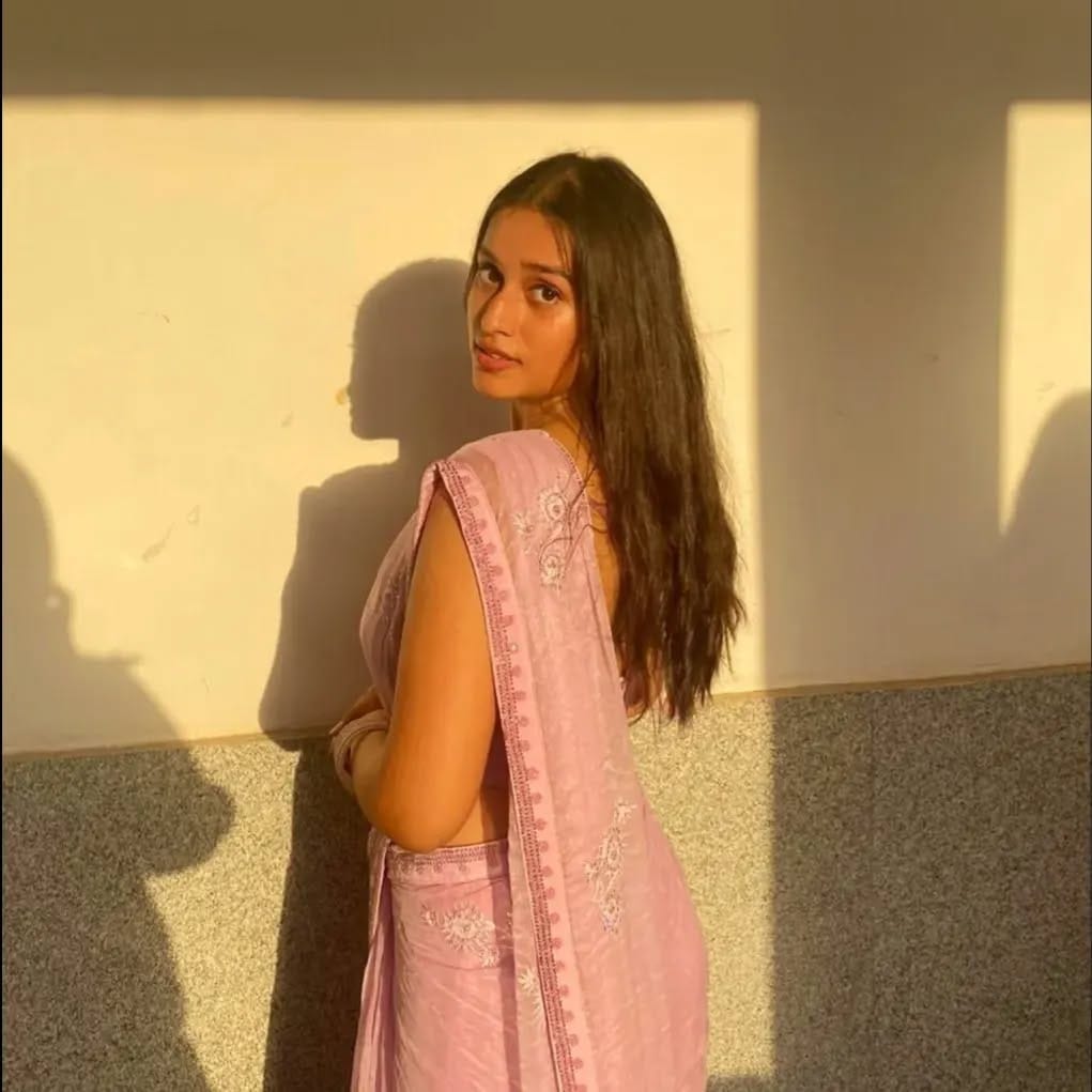Post 8 by Kanishka Jaiswa🌼|| UGC Creator on Instagram (carousel)