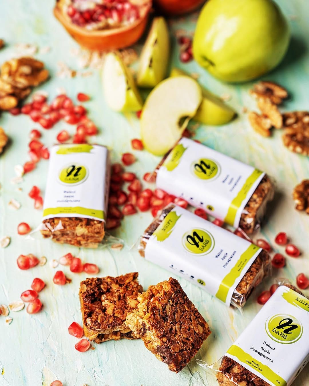 Post 5 by NBARS #vegan #snack 🍫🍓 on Instagram (image)