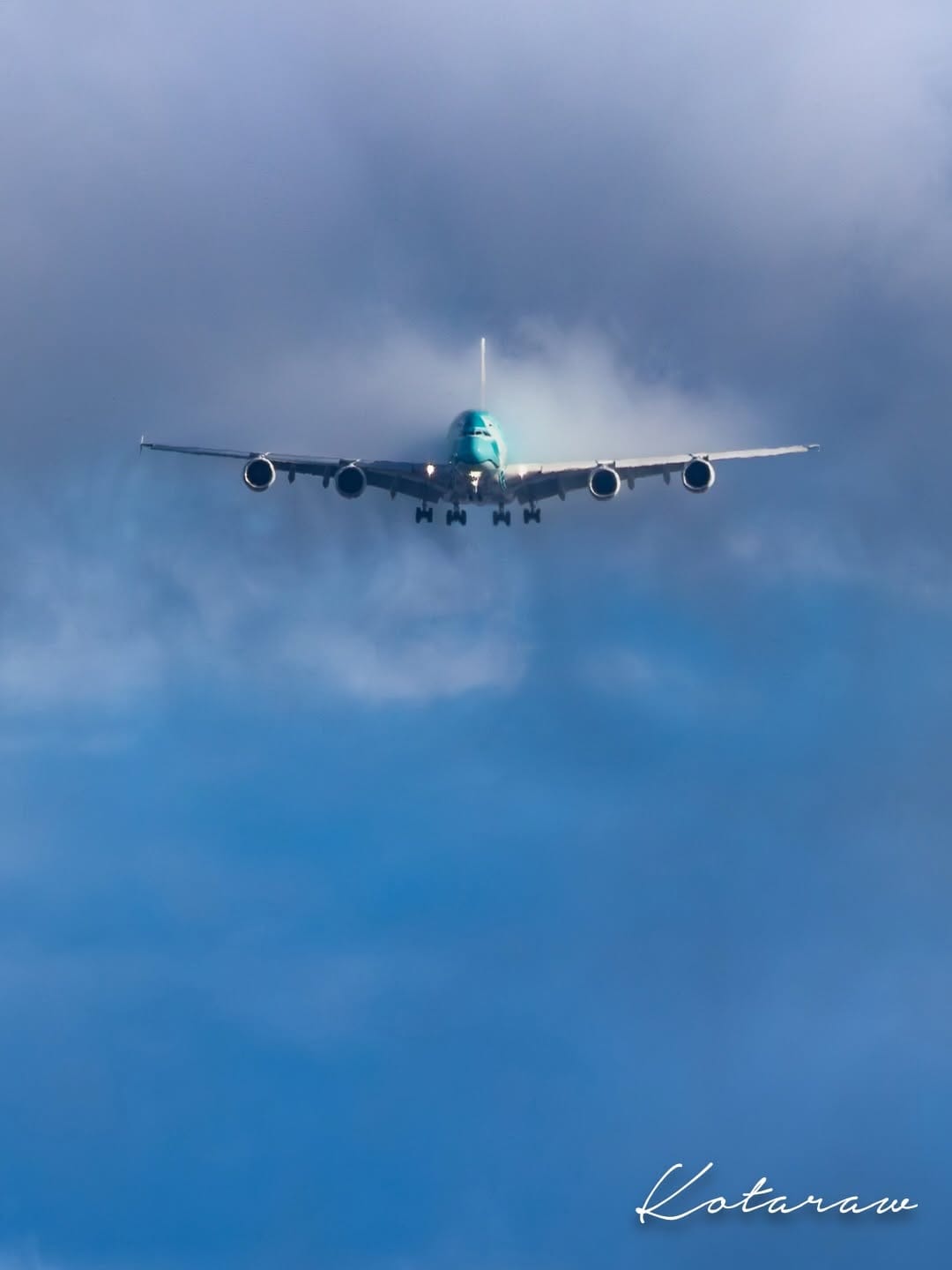 Post 9 by Kotaraw /飛行機専門✈️ on Instagram (carousel)