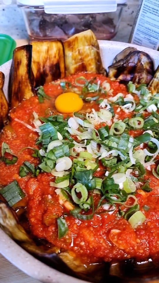 Post 10 by @cookingwithsuad on Instagram (video)