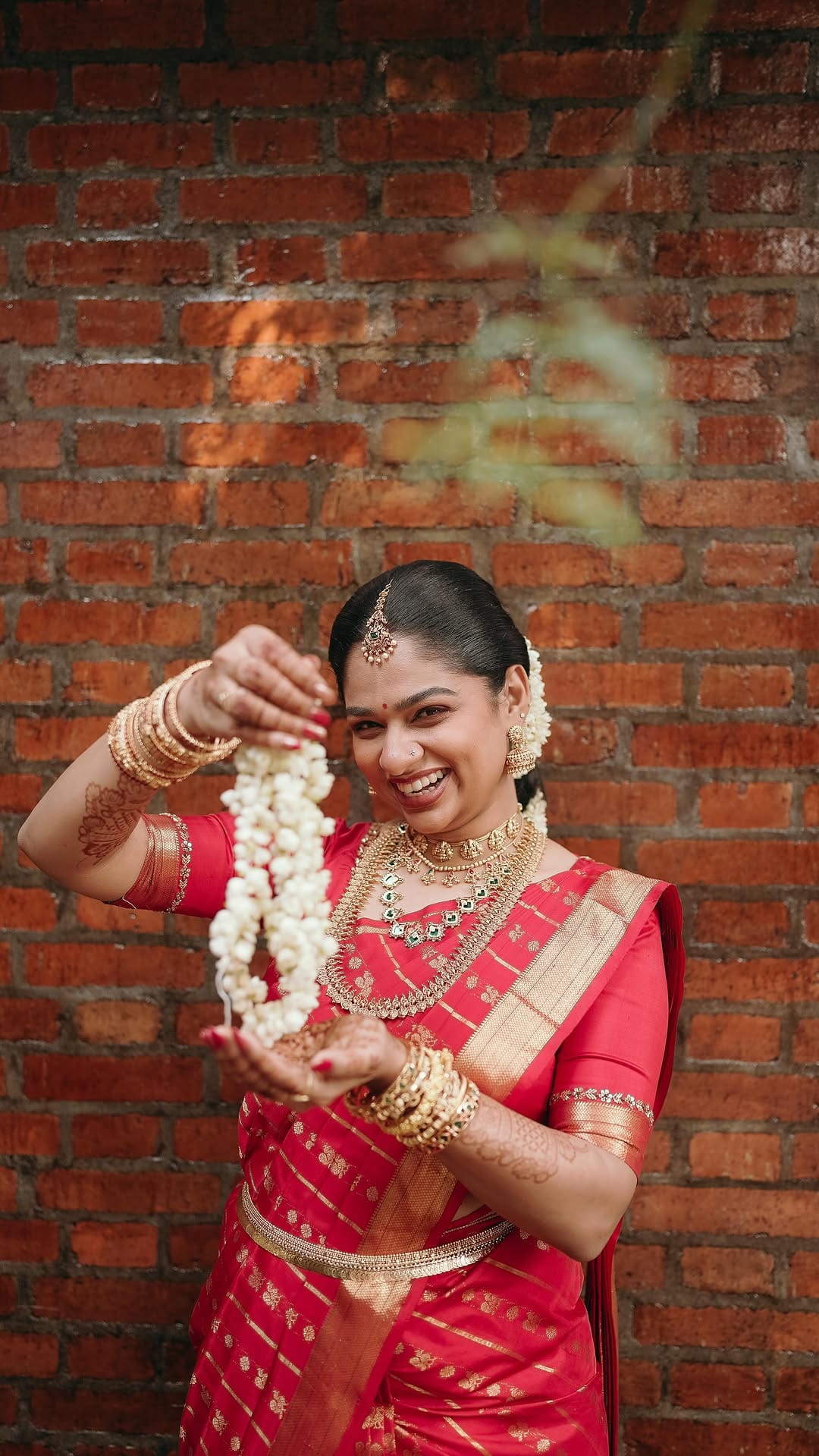 Post 5 by POLOROID WEDDING COMPANY on Instagram (video)