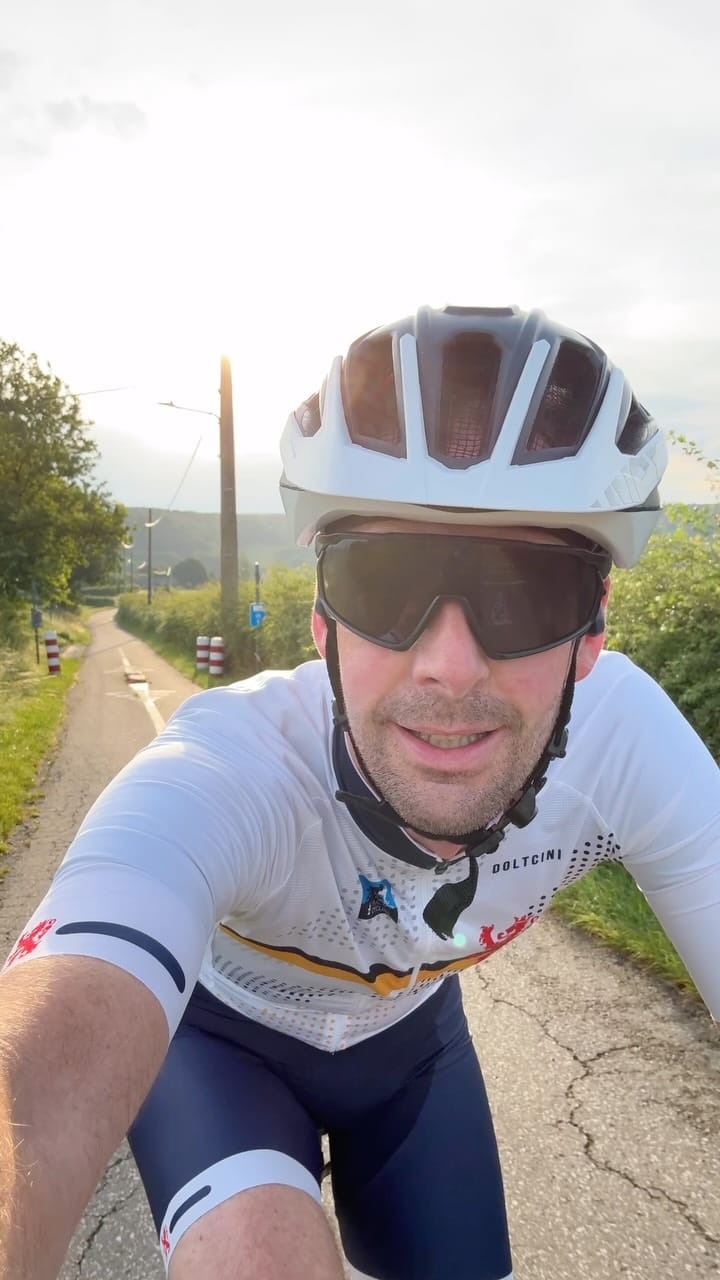 Post 7 by LimburgCycling.com on Instagram (video)