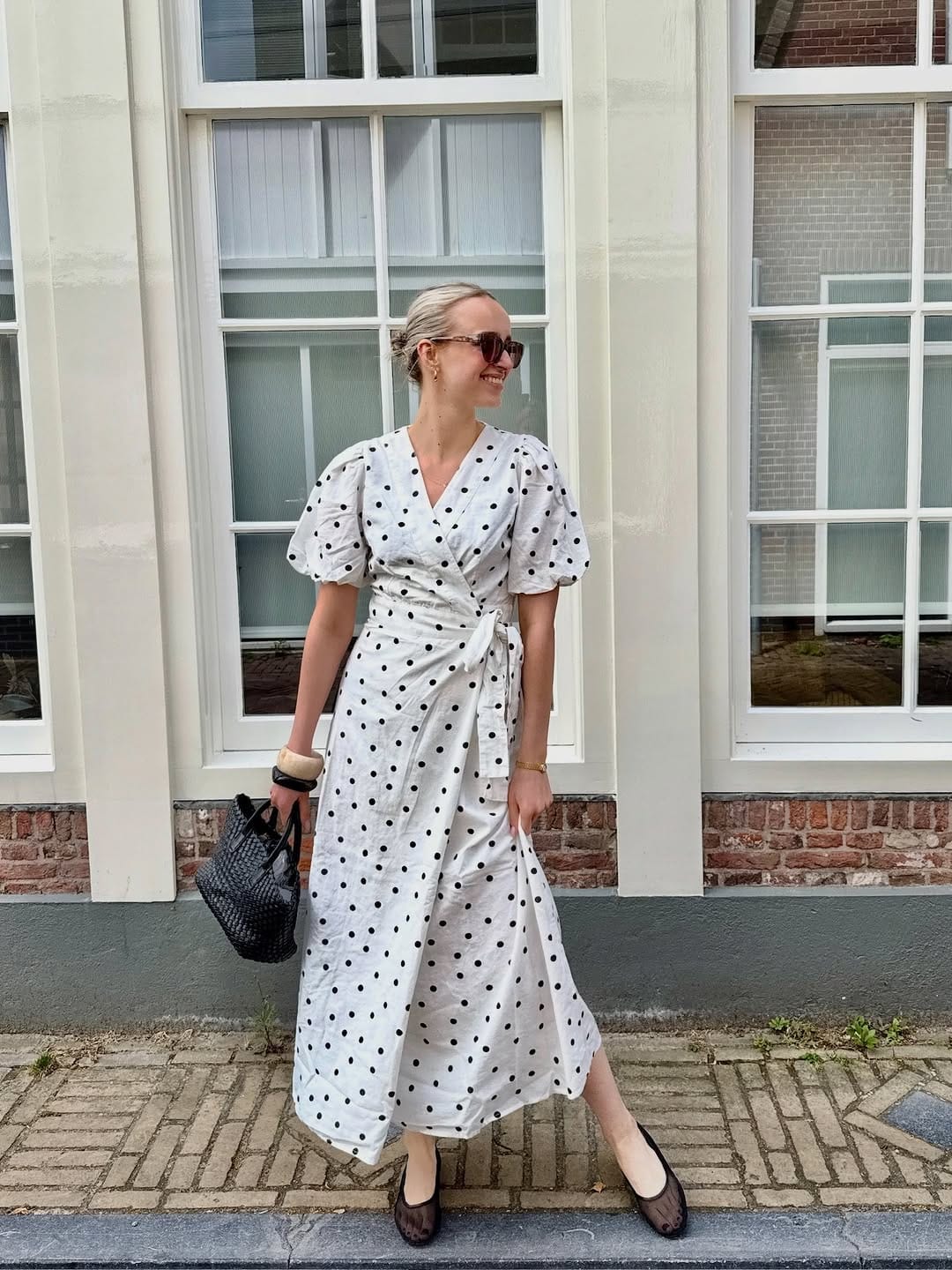 Post 1 by butik alkmaar on Instagram (carousel)