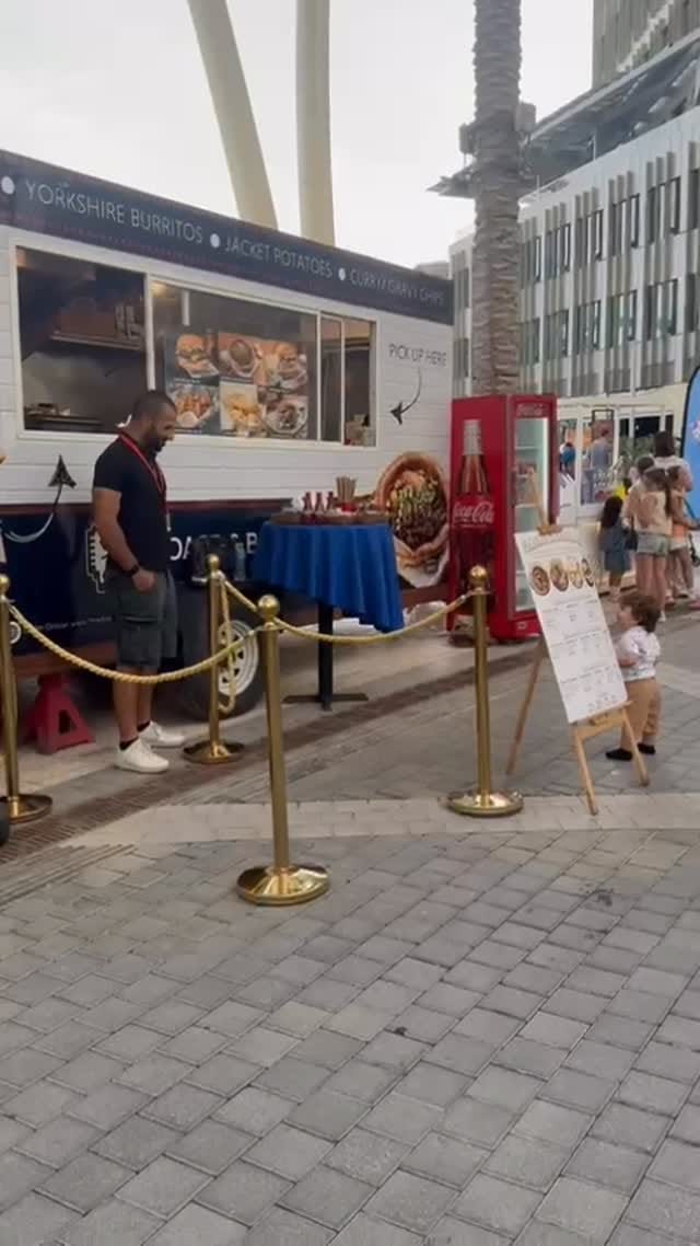 Post 1 by Fine Diner on Instagram (video)