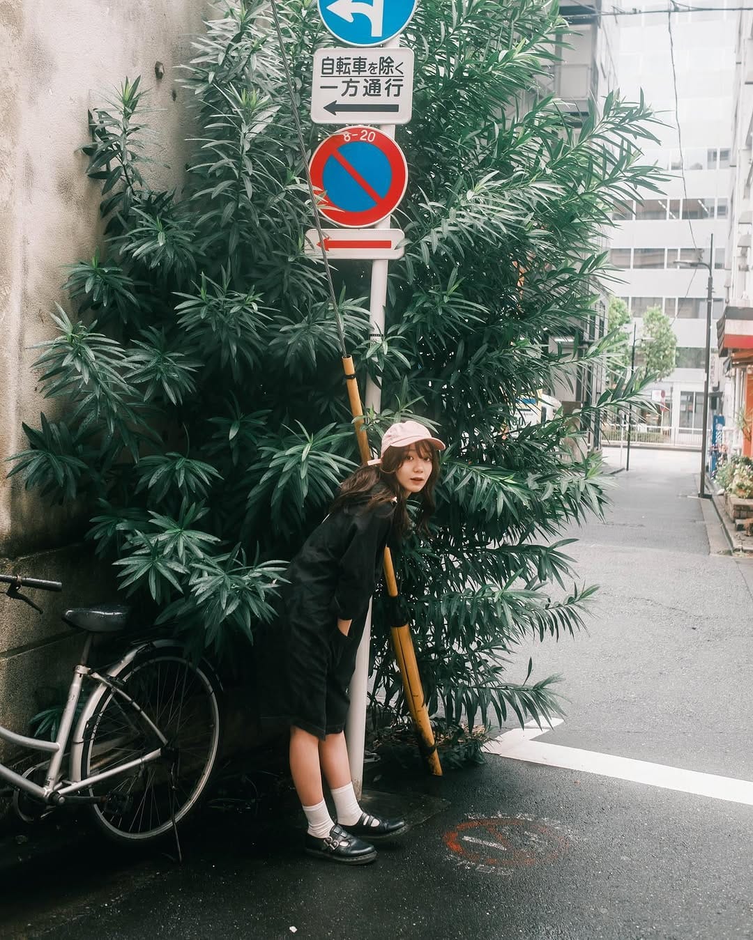 Post 2 by gotoken / kengo  goto on Instagram (carousel)