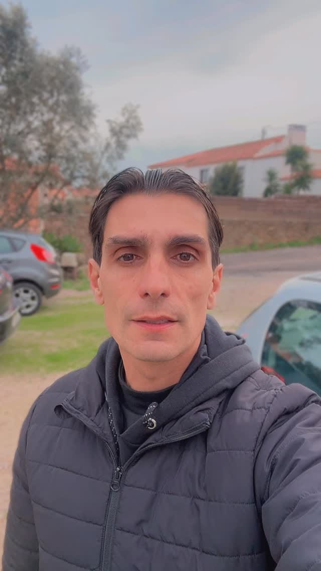 Post 4 by BruceWayOMitoOficial (RLugon) on Instagram (video)