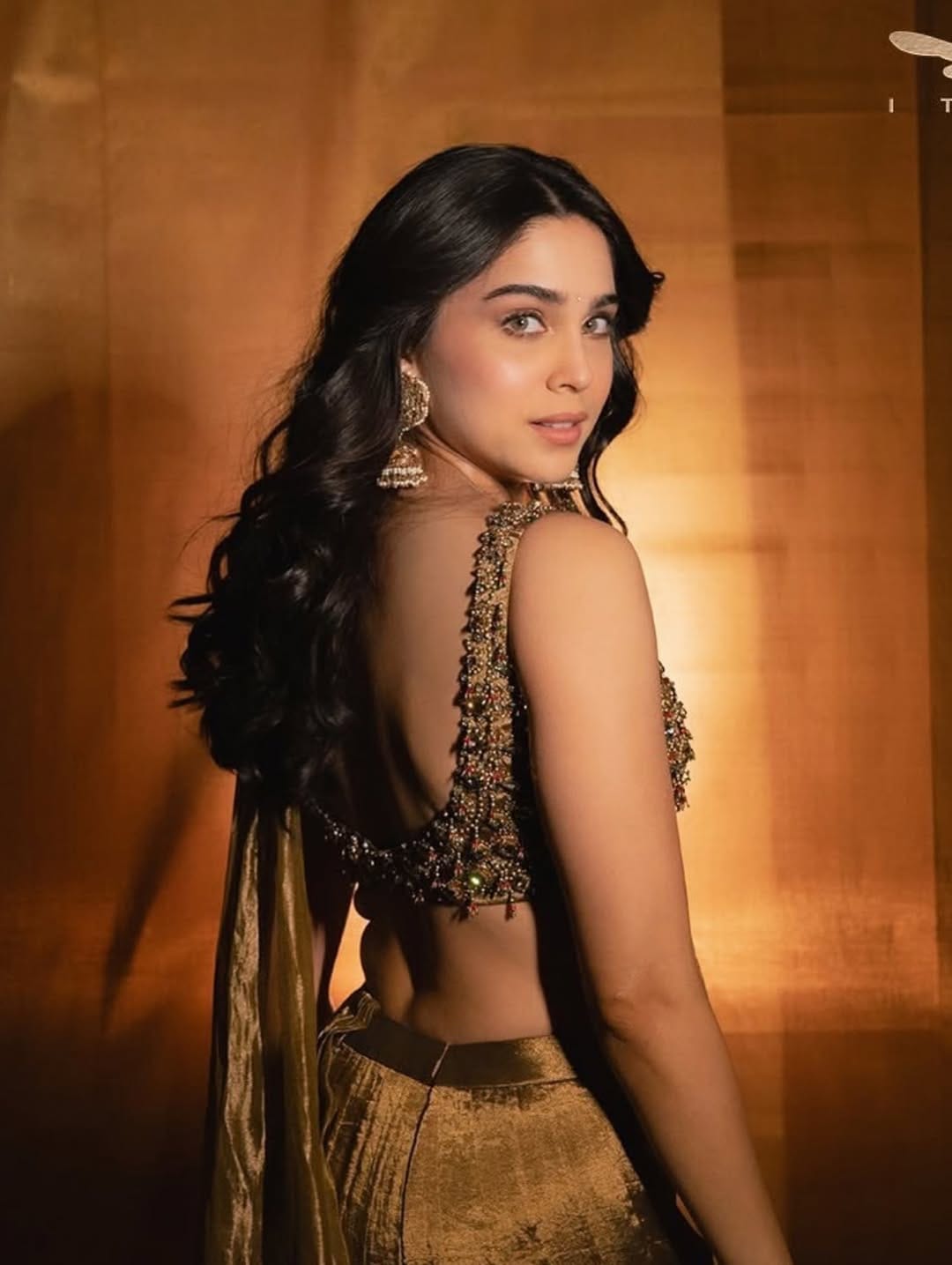 Post 8 by Misheeta Sanghvi 🧿 on Instagram (carousel)