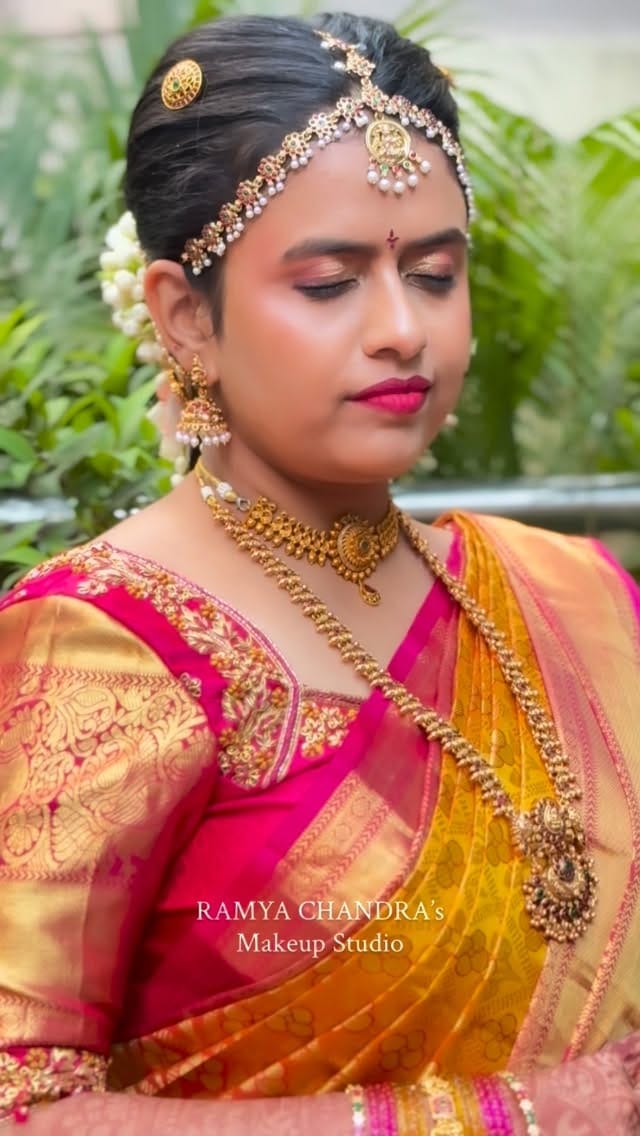 Post 8 by RamyaChandra’s_Makeup_Studio on Instagram (video)