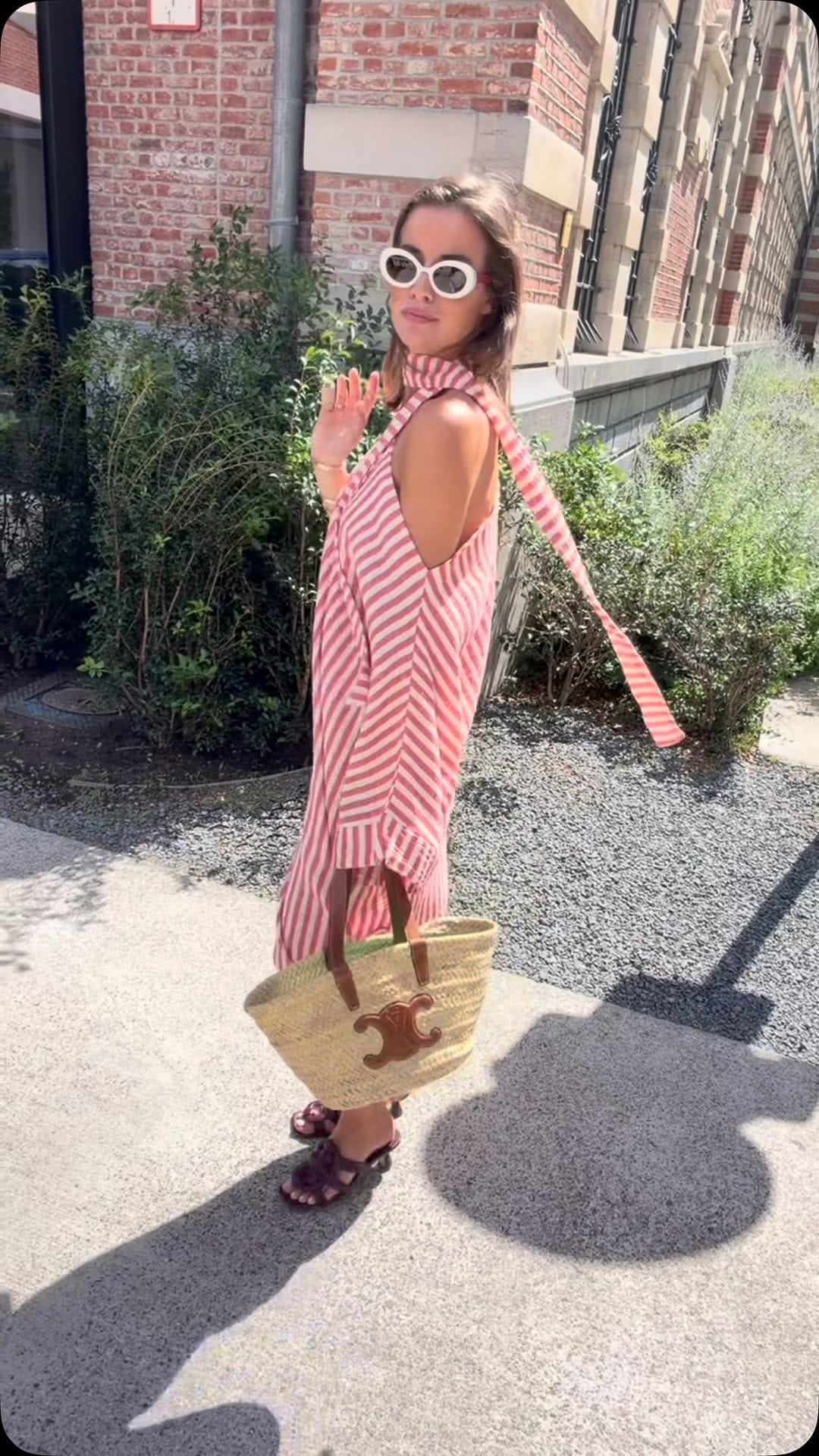 Post 1 by Les Jumelles ®️ on Instagram (video)