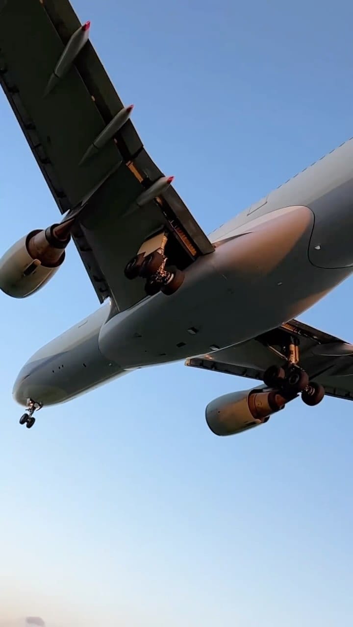 Post 10 by TAKU / Travel Diary on Instagram (video)