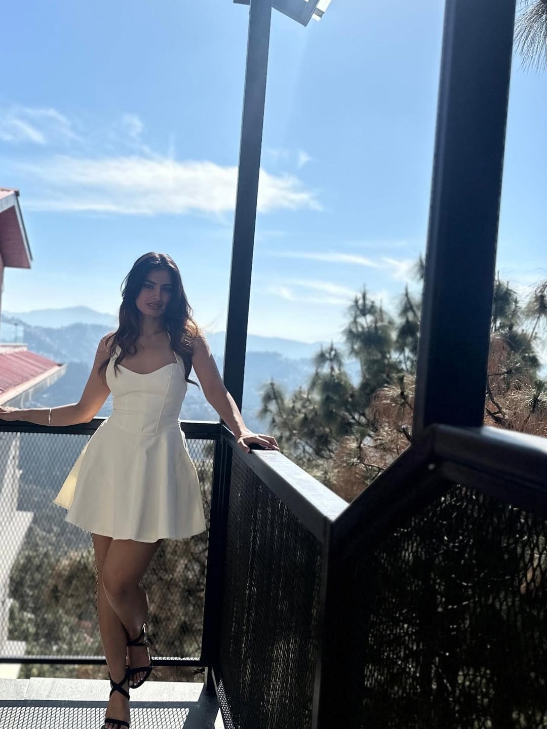 Post 3 by Malika Johra on Instagram (carousel)