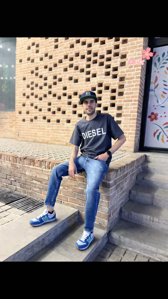 Post 3 by reza on Instagram (video)