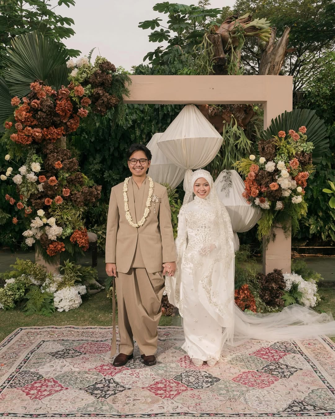 Post 4 by MOMIJI | Wedding Photographer on Instagram (carousel)