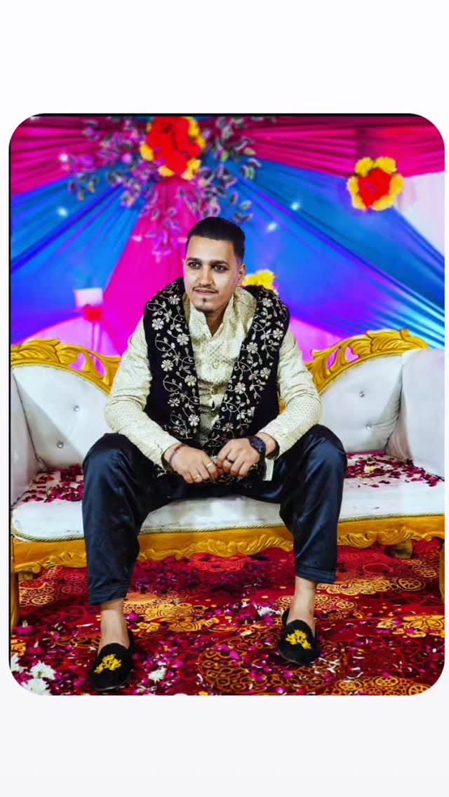 Post 5 by Juned Khan.   😎(خان صاحب)😎 on Instagram (video)