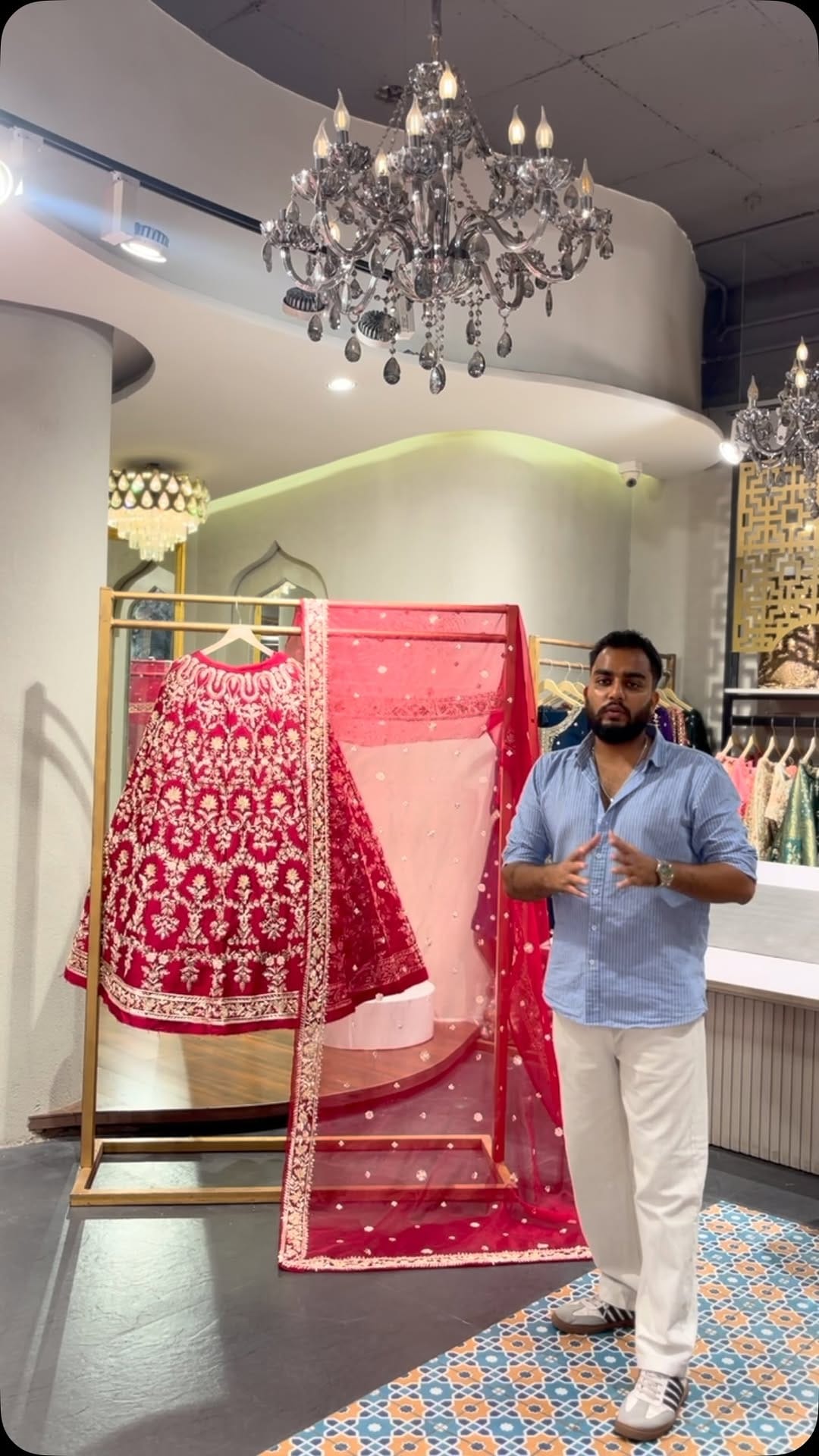 Post 1 by Heer Theweddingstore on Instagram (video)