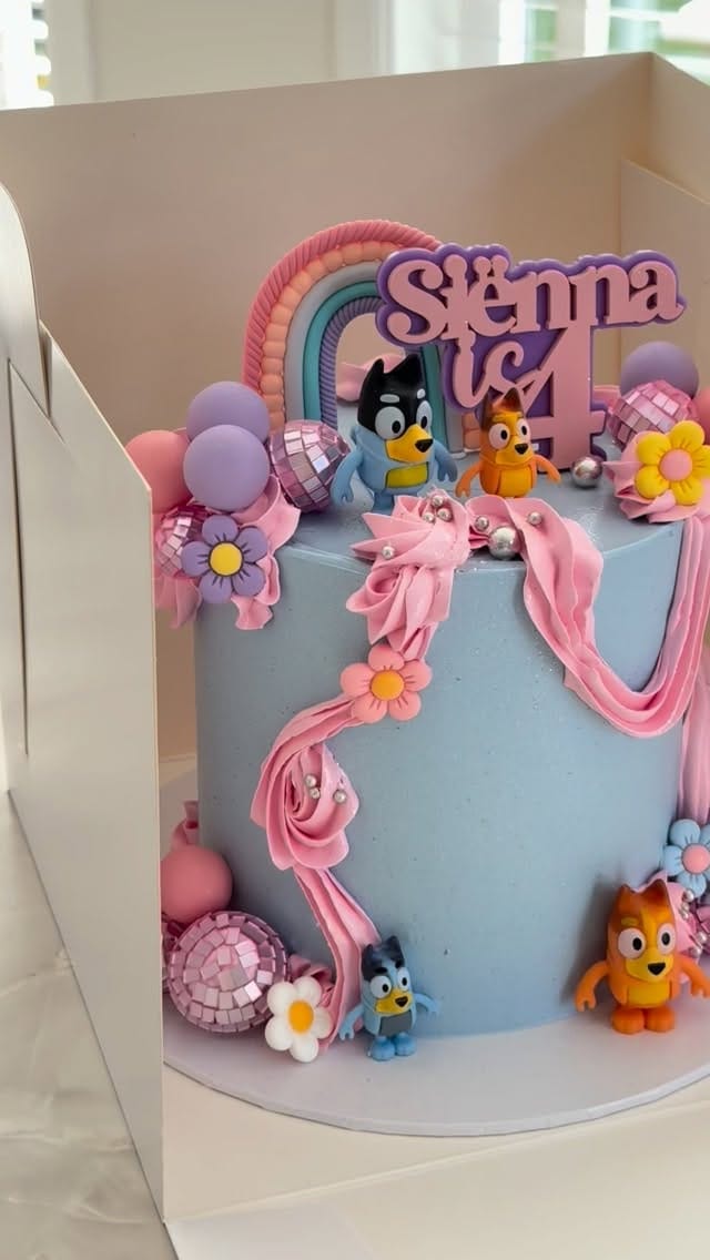 Post 6 by Mama Mella’s Bakery on Instagram (video)