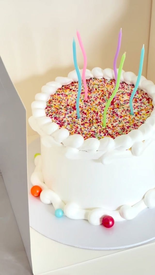 Post 4 by Mama Mella’s Bakery on Instagram (video)