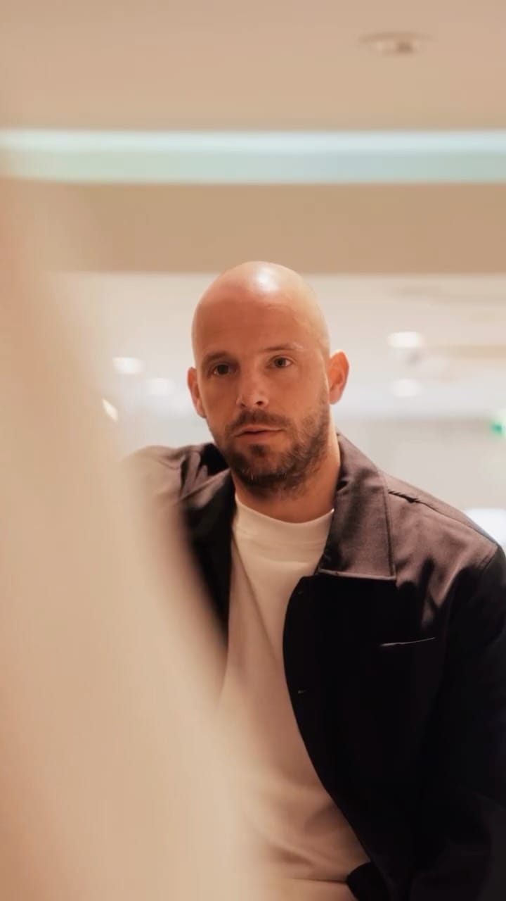 Post 6 by CAPITAL on Instagram (video)