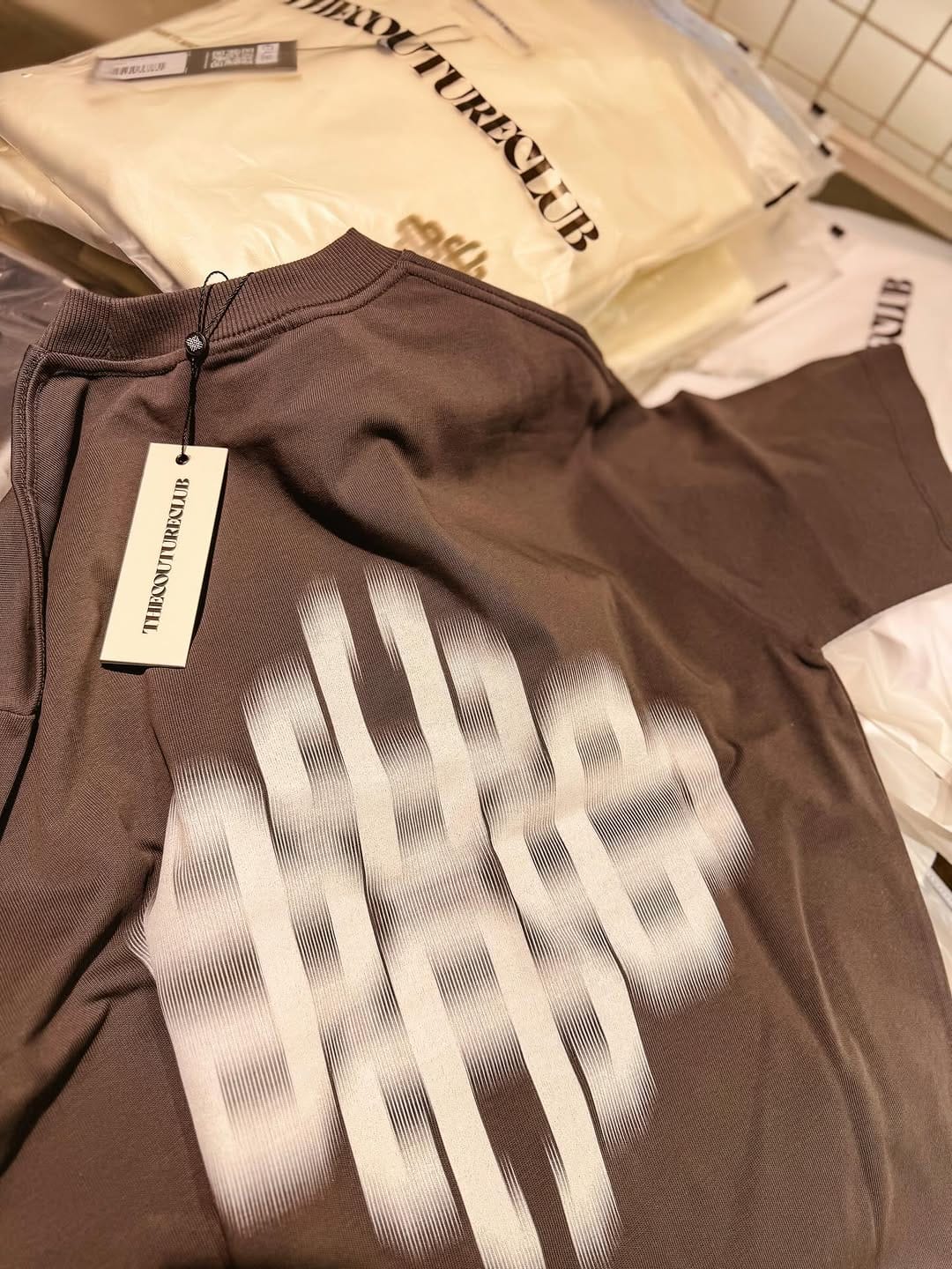 Post 9 by CAPITAL on Instagram (carousel)