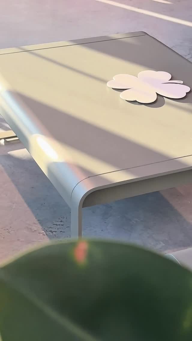 Post 9 by Dacks Amsterdam on Instagram (video)