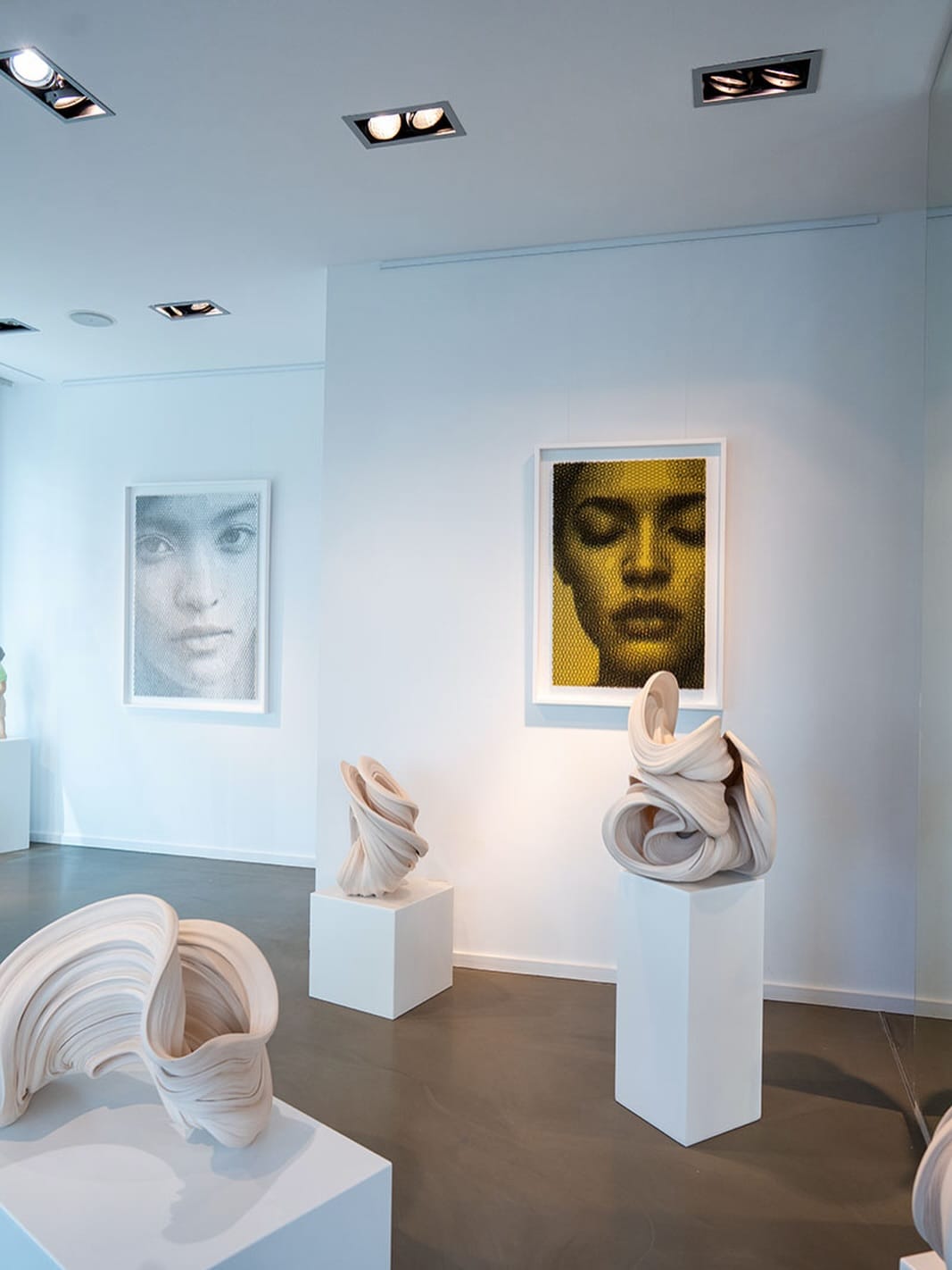 Post 10 by Galerie Minrath on Instagram (image)