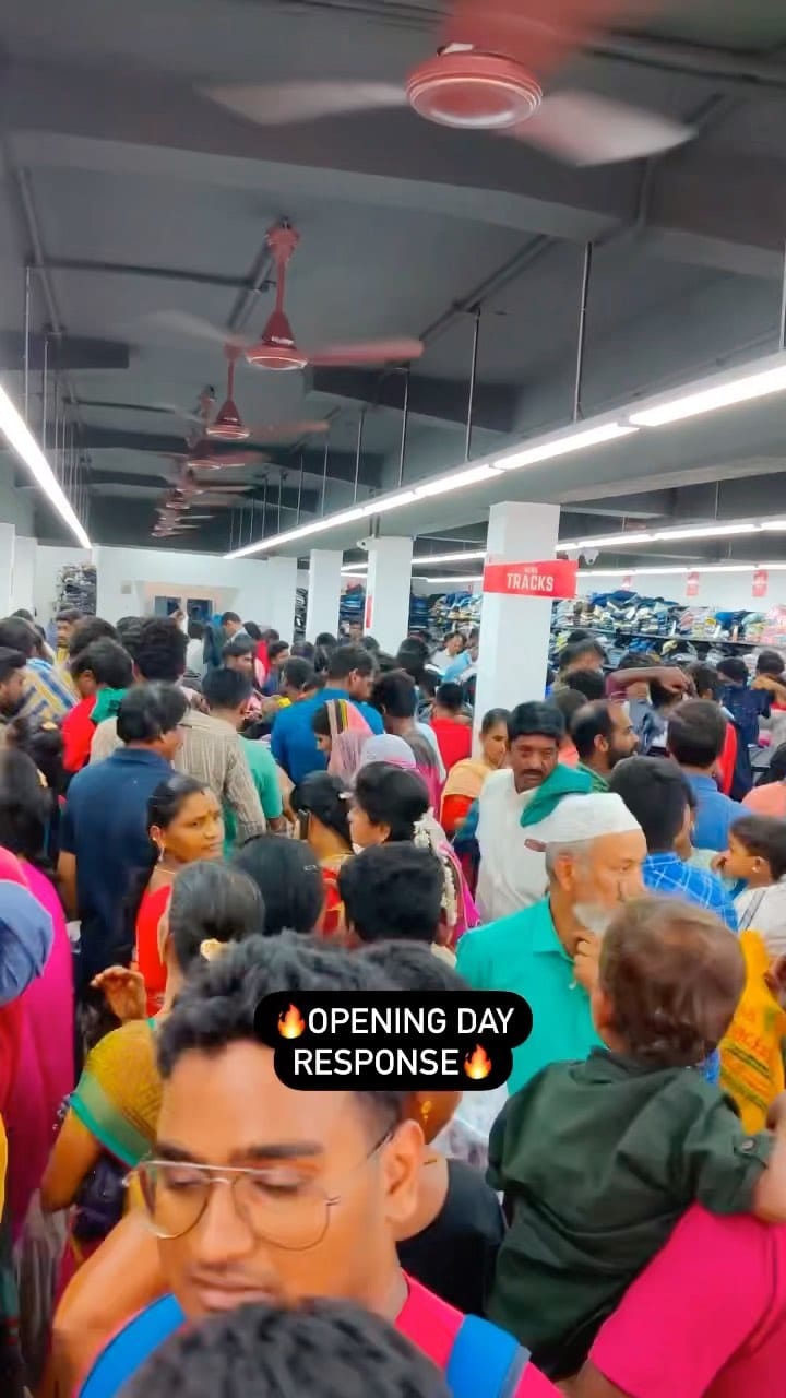 Post 9 by Superlyfe - Factory Direct Fashion on Instagram (video)