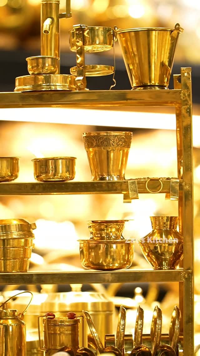 Post 9 by Rosh Cookwares on Instagram (video)