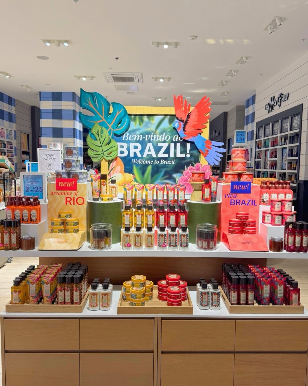 Post 10 by Bath & Body Works UK on Instagram (carousel)