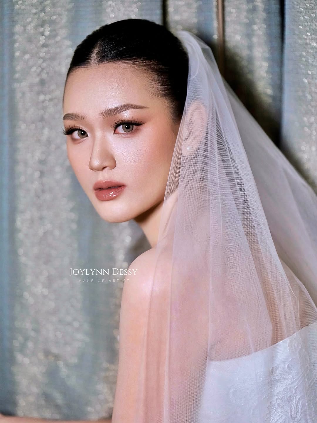 Post 3 by Joylynn Dessy Make Up Artist on Instagram (carousel)