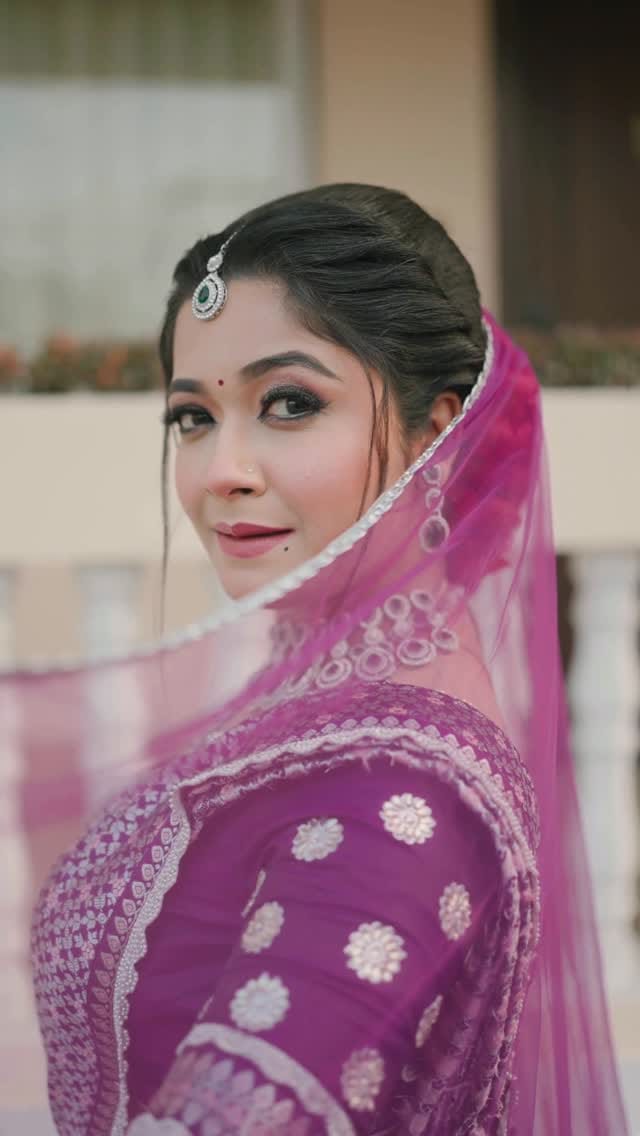 Post 4 by Mayuri Gautam on Instagram (video)