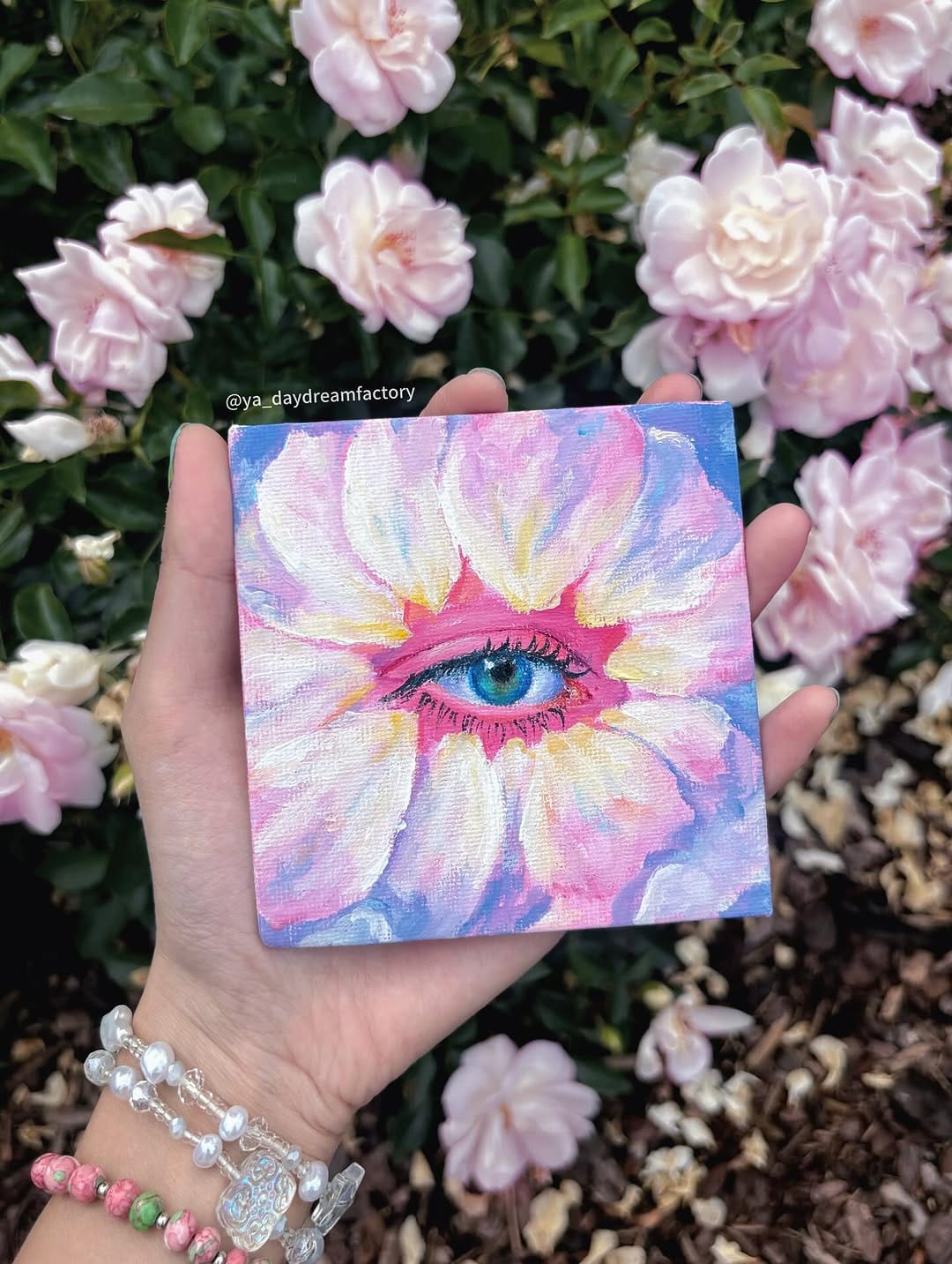 Post 3 by Yasmine🧏🏻‍♀️ on Instagram (carousel)