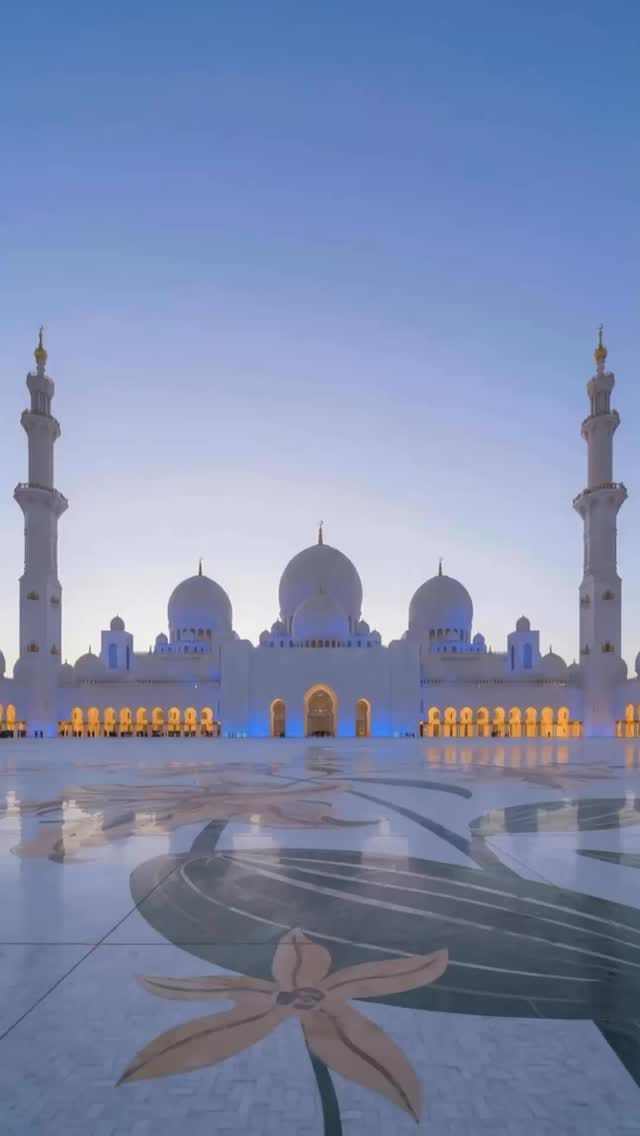 Post 5 by Lines by Areej on Instagram (video)
