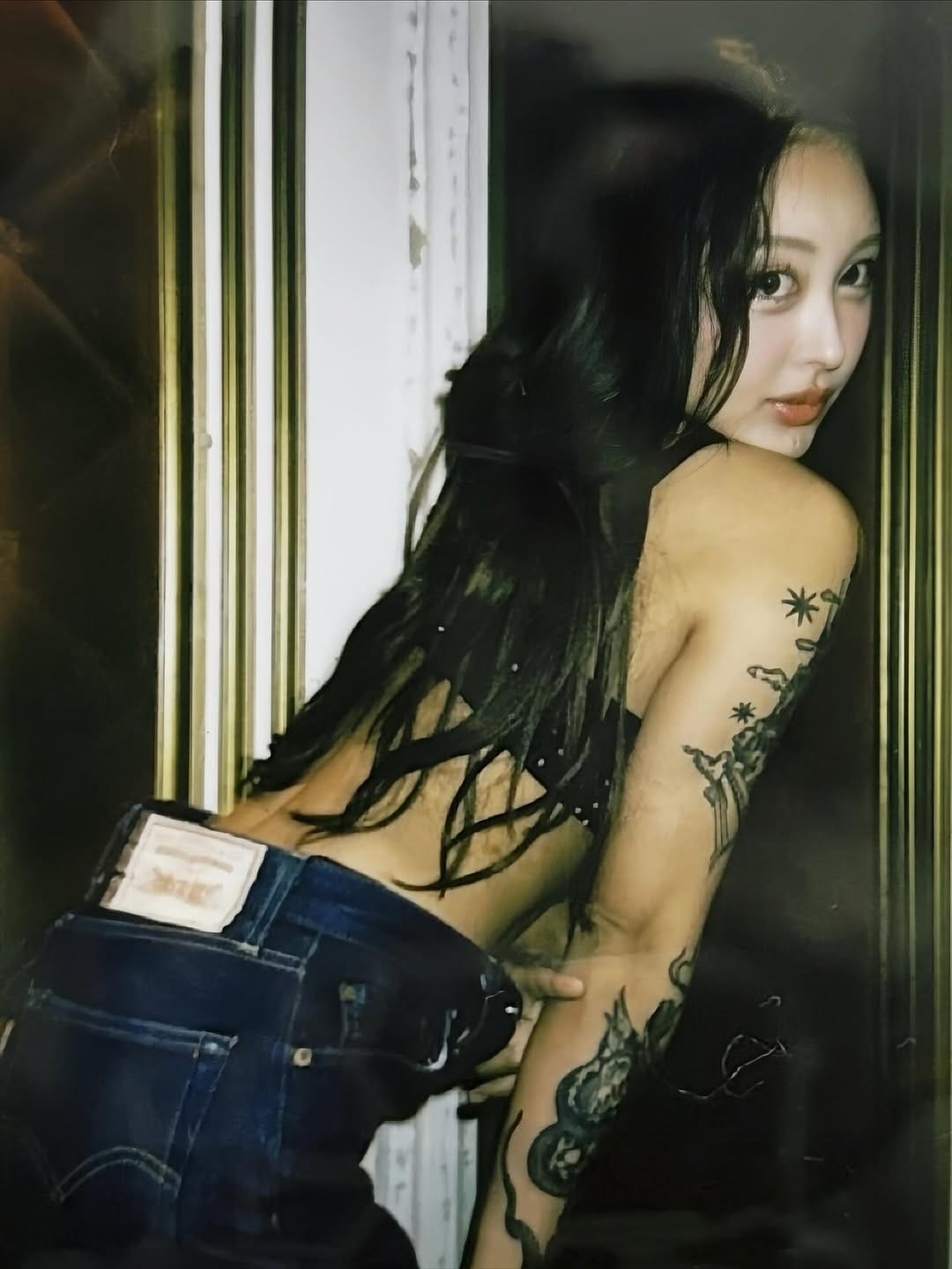 Post 8 by Mina🖤 on Instagram (carousel)