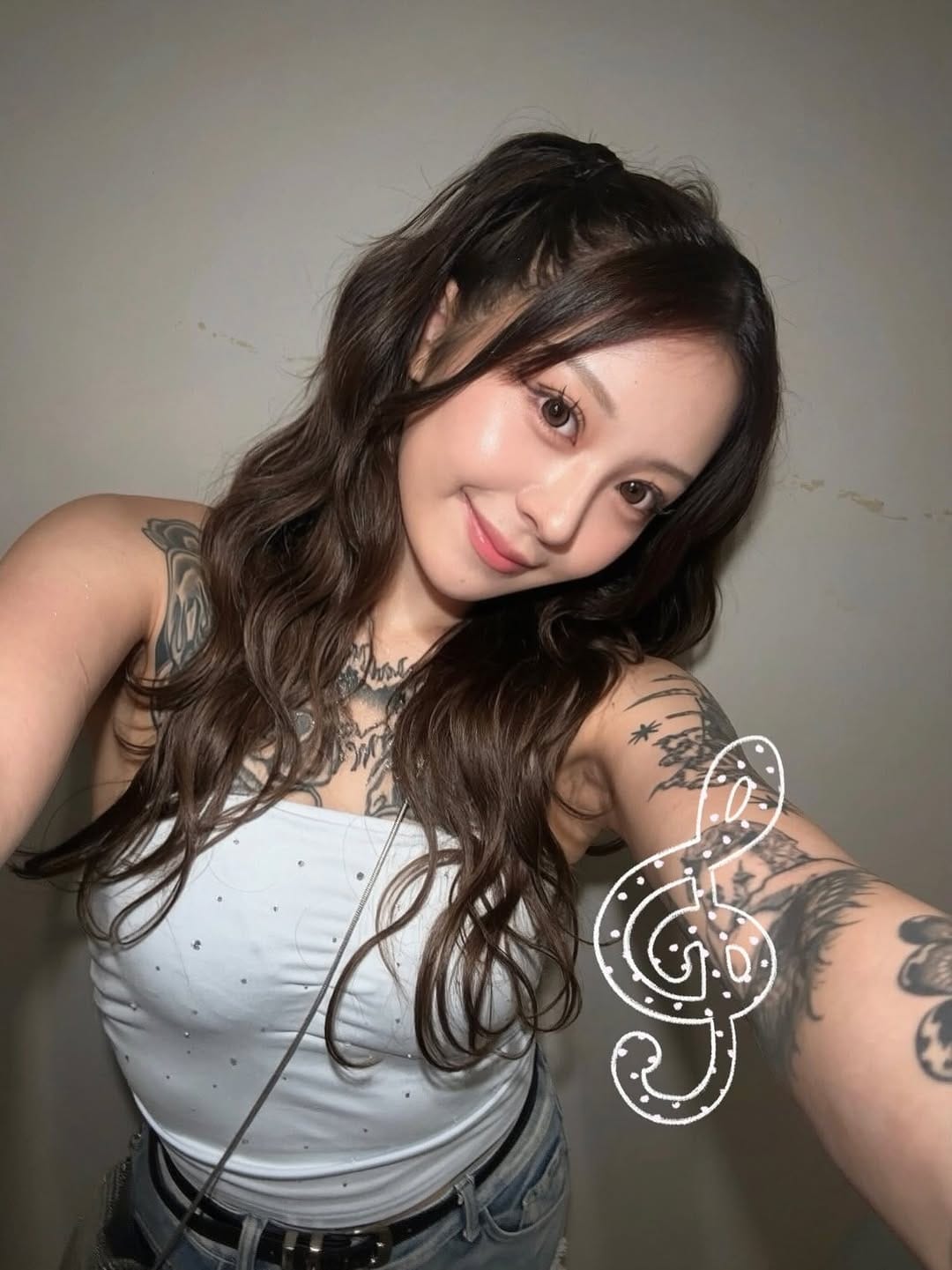 Post 4 by Mina🖤 on Instagram (carousel)