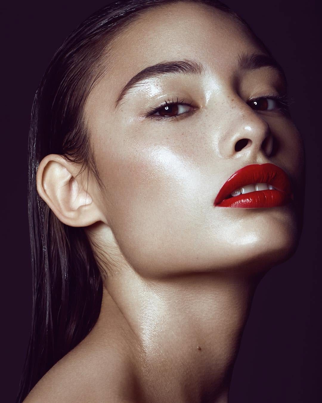 Post 10 by Font Saravia Make Up on Instagram (image)