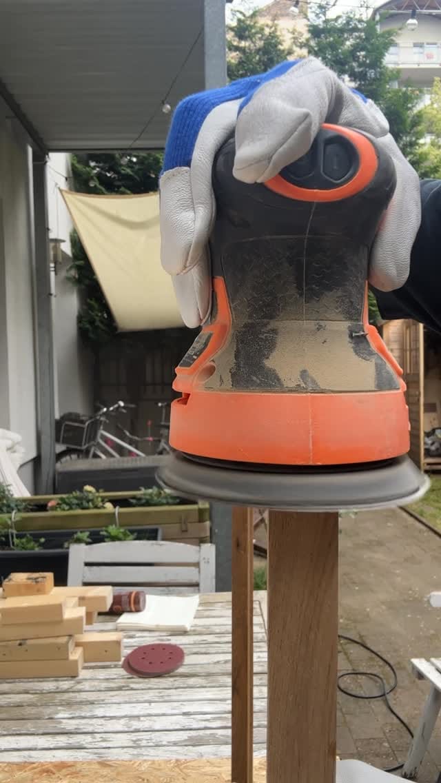 Post 5 by Evan Roth on Instagram (video)