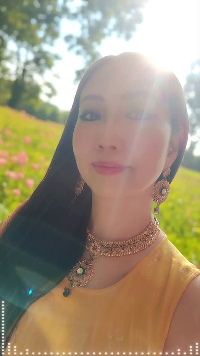 Post 9 by Hiroko Sarah on Instagram (video)