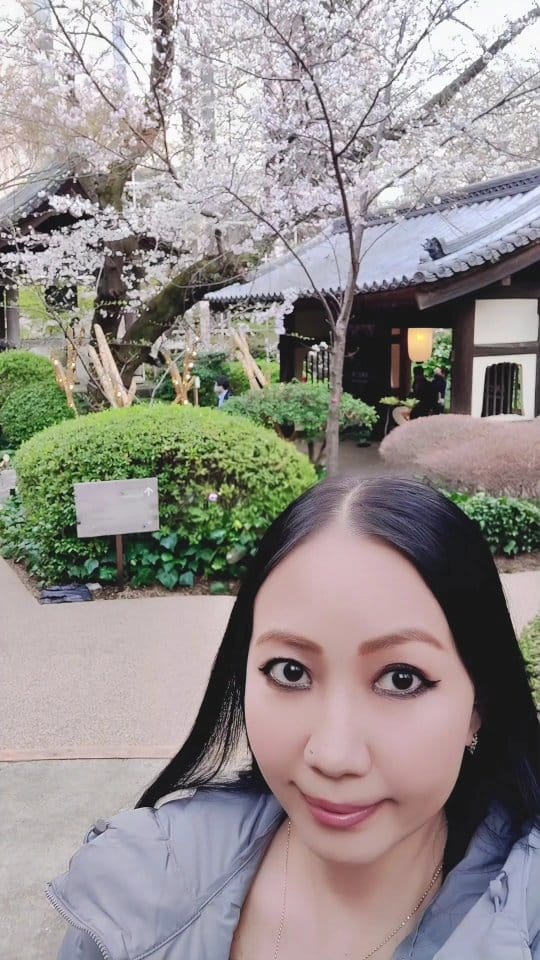 Post 4 by Hiroko Sarah on Instagram (video)