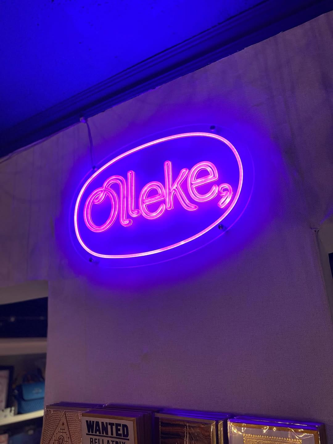 Post 10 by Olleke, Wizarding Shop on Instagram (carousel)