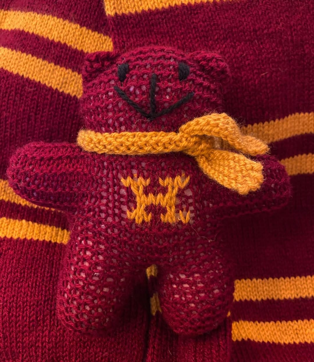 Post 9 by Olleke, Wizarding Shop on Instagram (carousel)