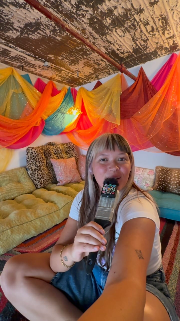 Post 2 by Elina Yuuka Oehlert on Instagram (video)