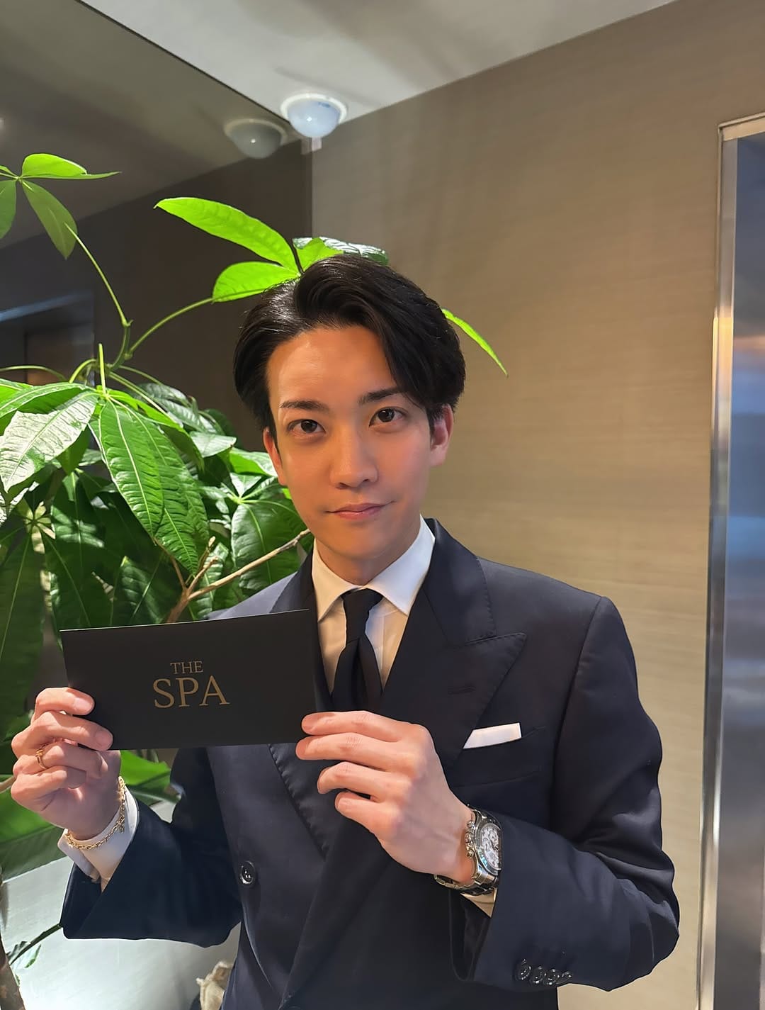 Post 1 by 🕺西山ダディダディ🕺 on Instagram (carousel)