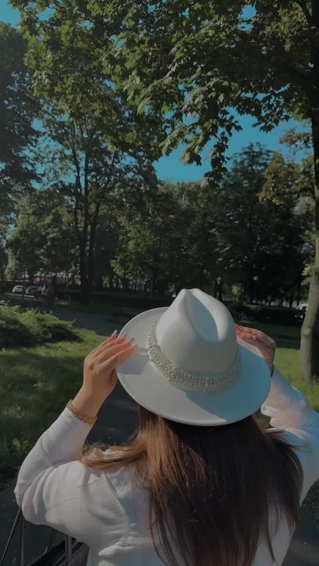 Post 7 by Pursehuit.ro on Instagram (video)