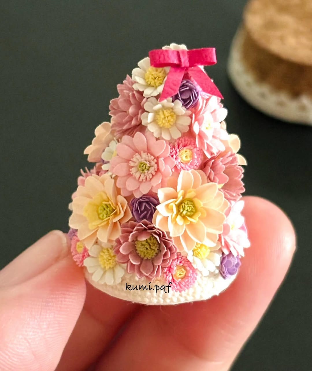 Post 6 by ＠くみ/ Paper Flower artist on Instagram (carousel)