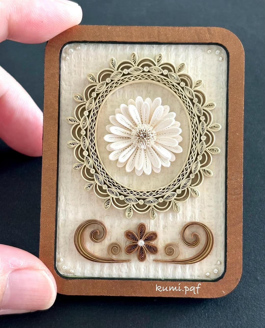 Post 3 by ＠くみ/ Paper Flower artist on Instagram (carousel)