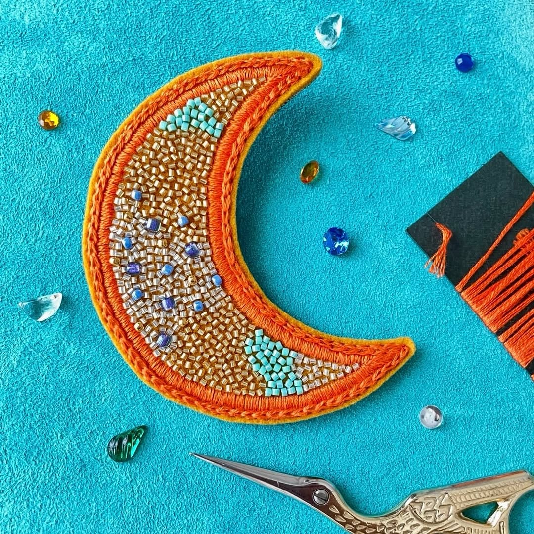 Post 2 by 刺繍作家 ootsubu（オオツブ） on Instagram (image)